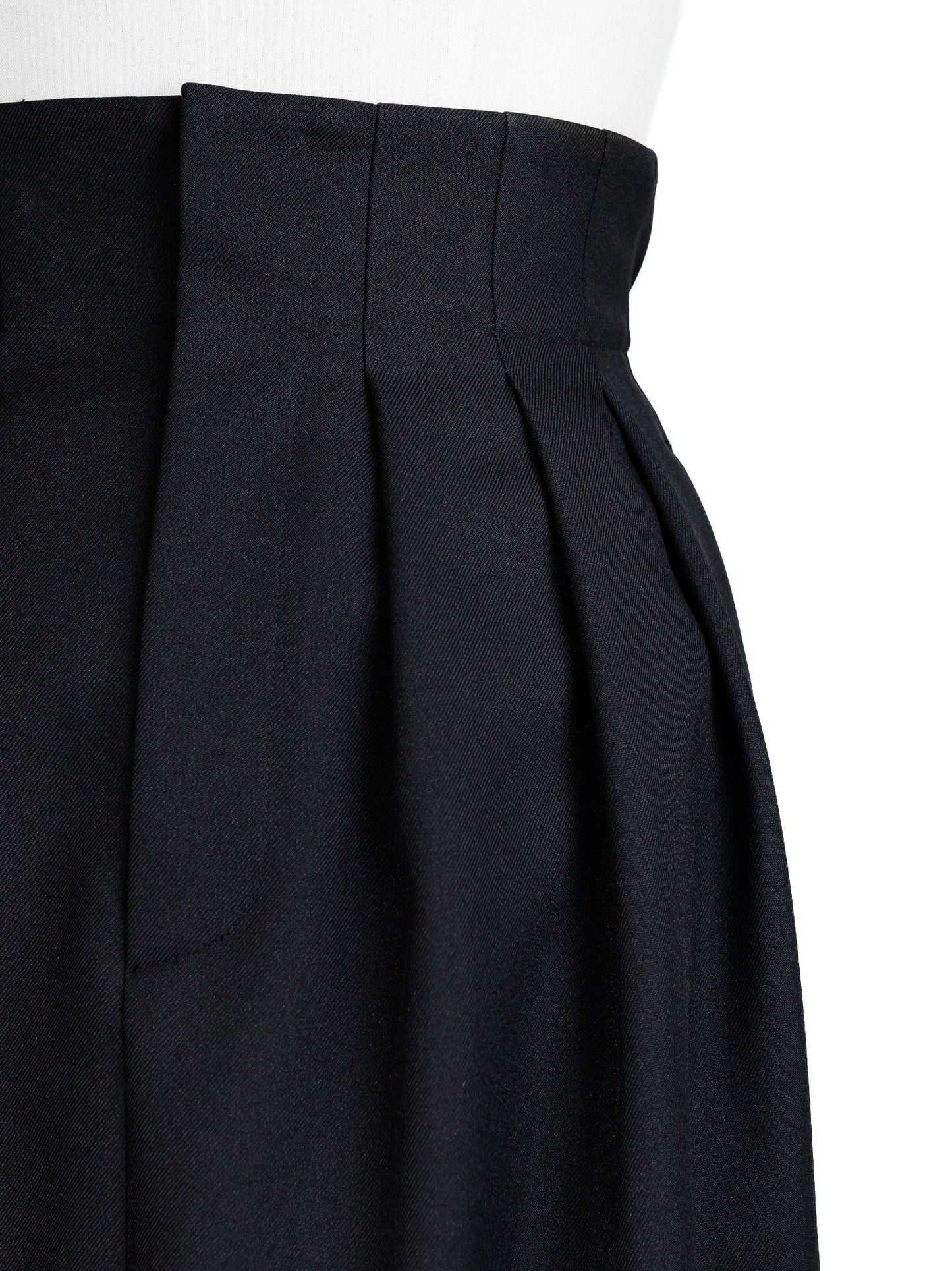 3tuck cocoon skirt