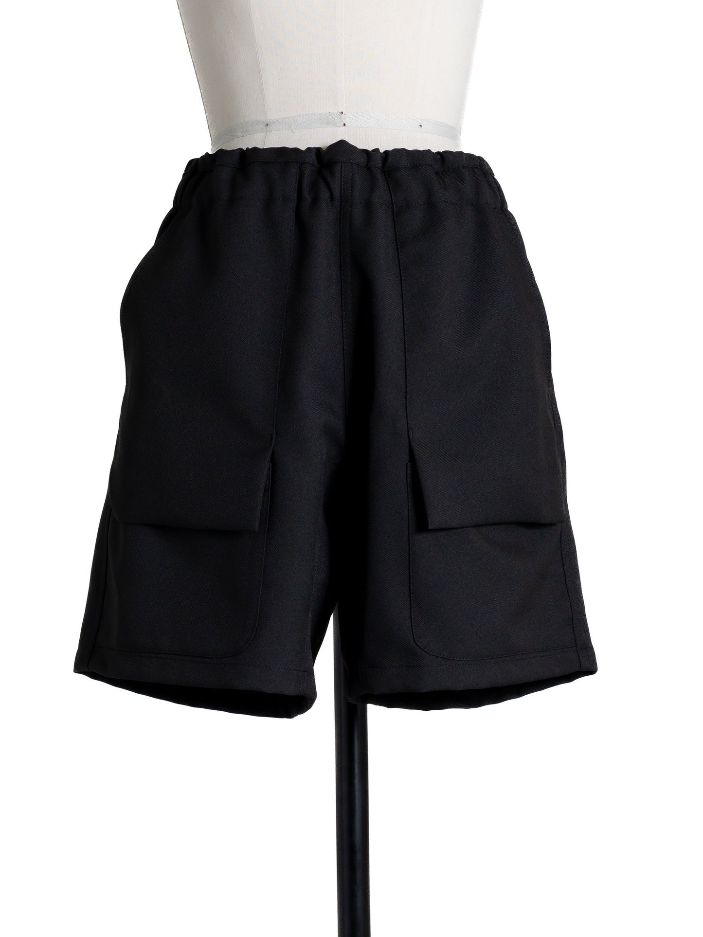 Short pants