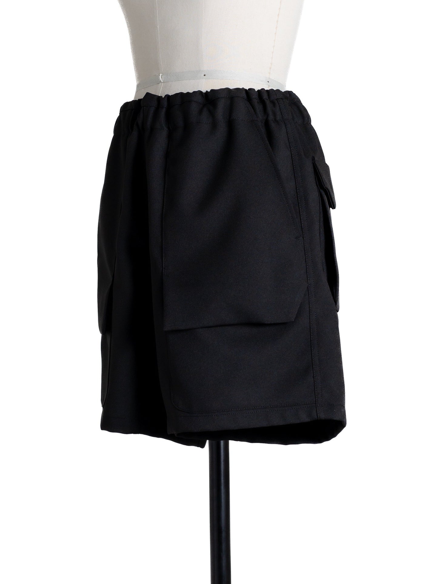 Short pants